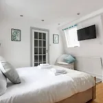 *-* Beautiful Townhouse In Central London *-*