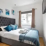 *-* Beautiful Townhouse In Central London *-*