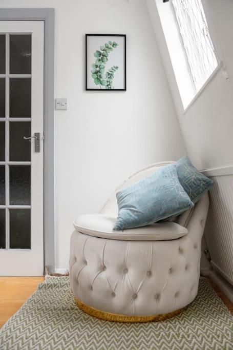 *-* Beautiful Townhouse In *-* *