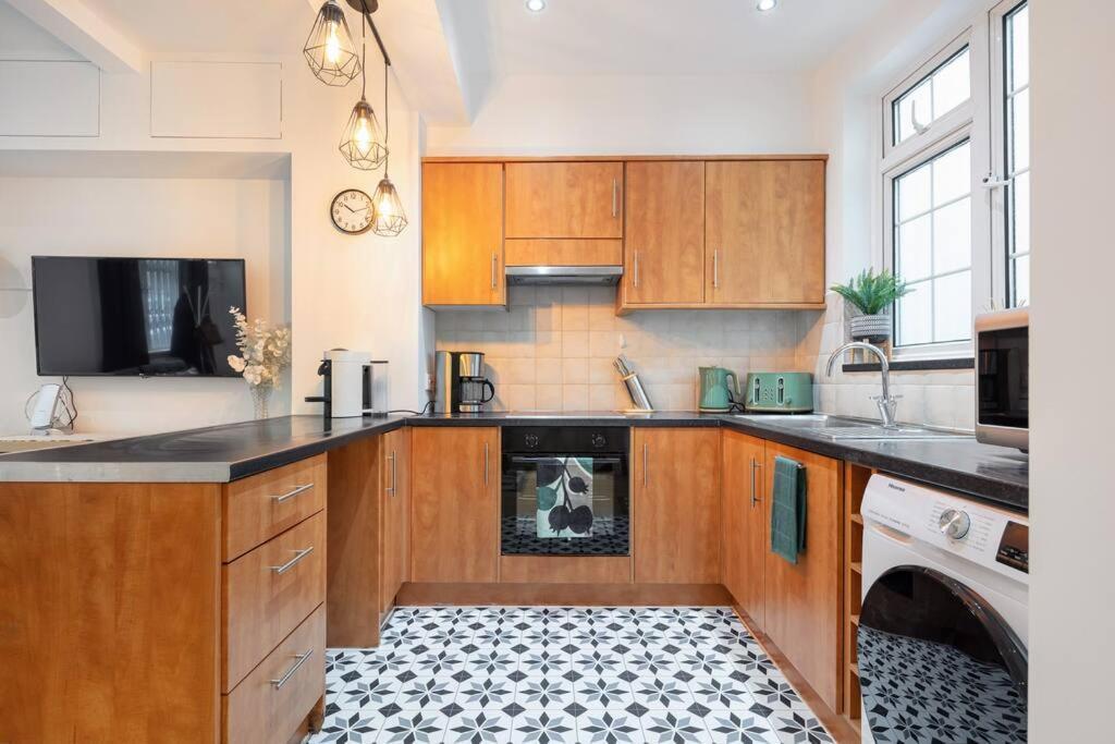 *-* Beautiful Townhouse In *-* * Londra